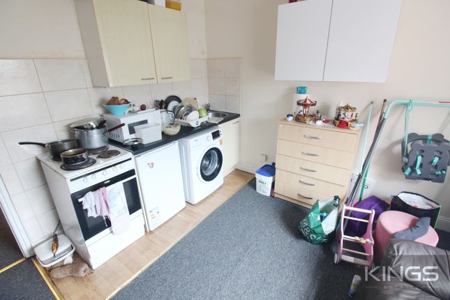 Flat to rent in Livingstone Road, Southampton