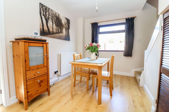 22 Twinwood Road, Bedford photo 4