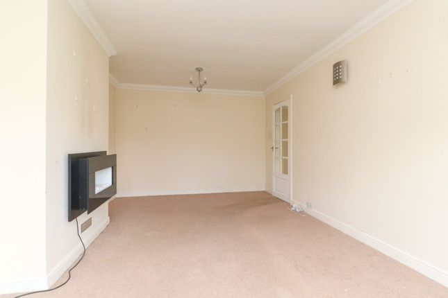 41, Woodford Court, Birchington photo 3