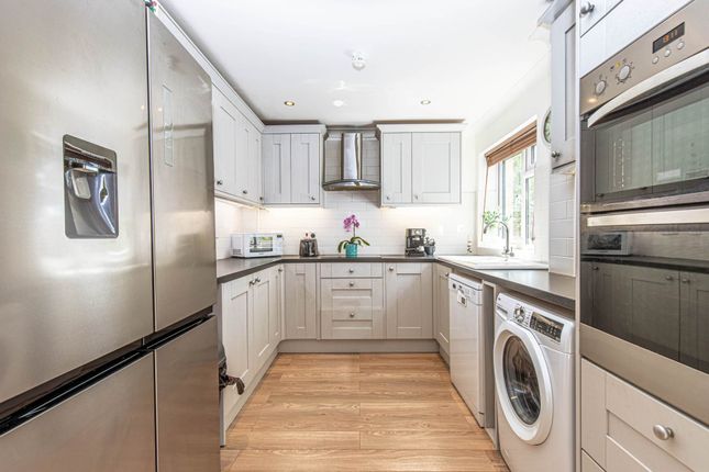 85, Queensway, Reading photo 4