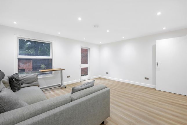 50A, Rectory Square, London photo 4