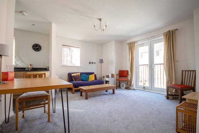 43, Scholars Court, Principal Rise, York photo 2