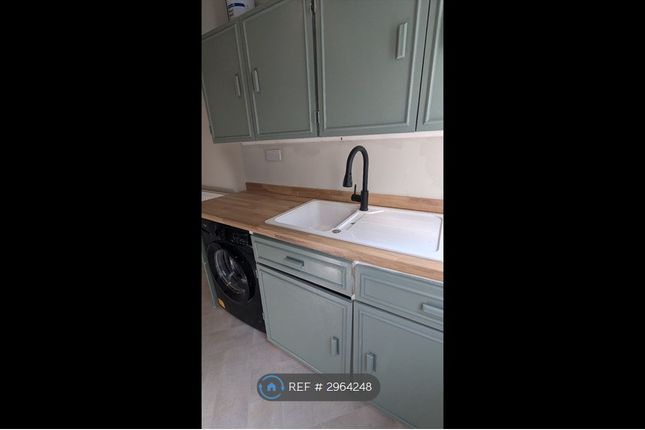 Glanderston Drive, Knightswood, Glasgow photo 3