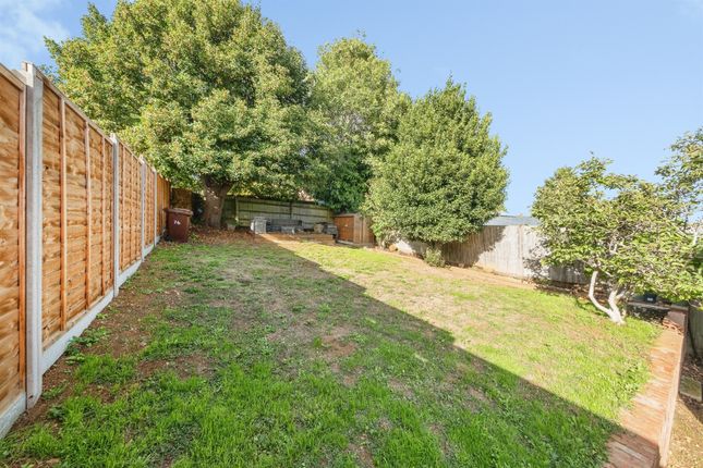 76, Prescott Avenue, Banbury photo 4