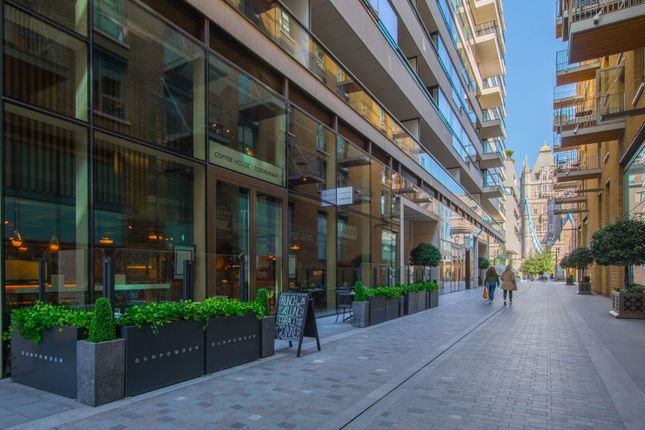 Duchess Walk, London Bridge photo 4