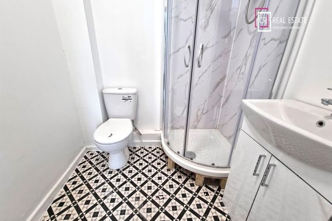Flat 1, 222, Windmill Road, Gillingham photo 3