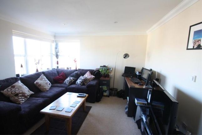 Tudor Court, Woking photo 2