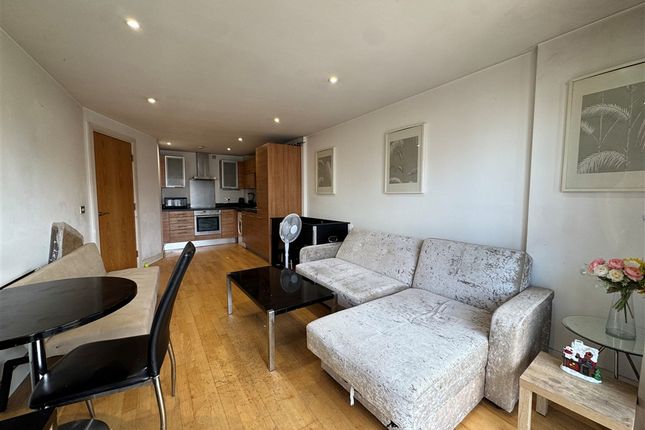 204, Clarence House, The Boulevard, LEEDS photo 3