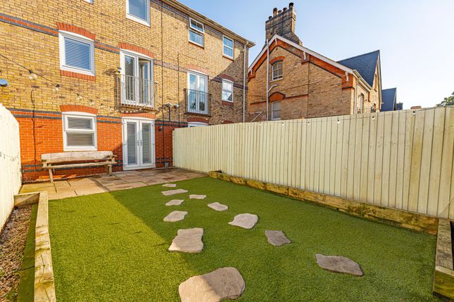 3 Stow Park Drive, Newport photo 4
