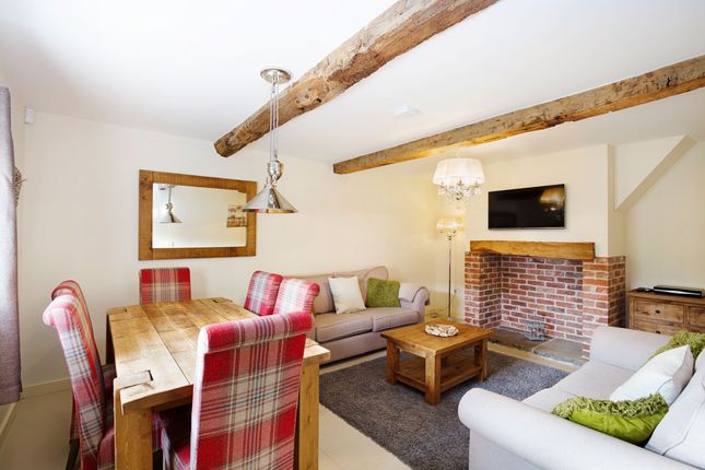 4 Turtle Dove Barn Dove Farm Barns, Blythe Bridge Road, Stoke-on-Trent photo 3