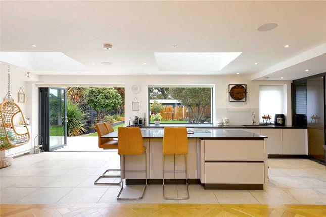 29, Thorney Lane South, Buckinghamshire photo 2