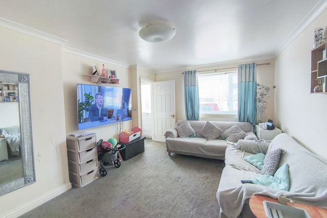 6, Margaret Street, Ludworth photo 3