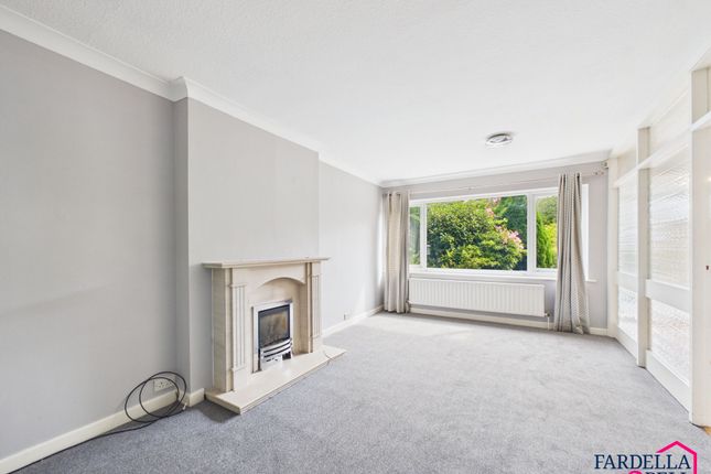 14 Hallwood Close, Burnley photo 2