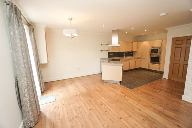 2, Cherry Gardens, Bolton photo 5