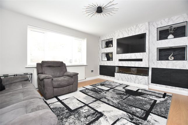 18, Landseer Avenue, Wakefield photo 2