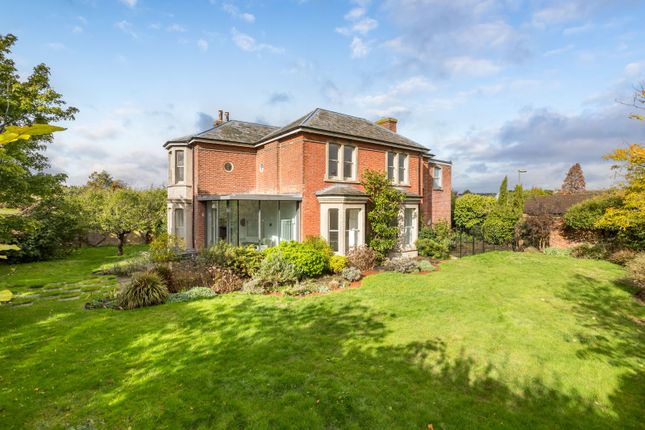 5-bed detached on New Brighton Road, Hampshire, £1,650,000