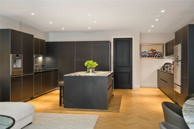 14, Hyde Park Gate, London photo 4