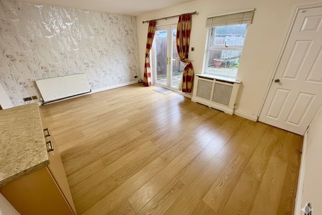 16 Maulden Close, Luton, Bedfordshire photo 3