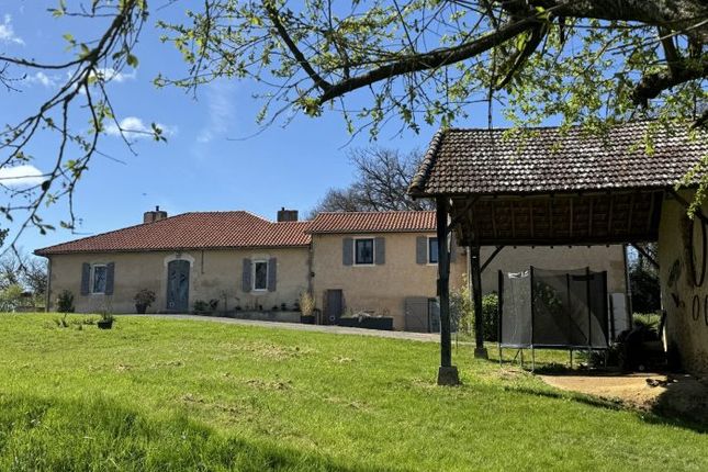 Thumbnail Farmhouse for sale in Seissan, Midi-Pyrenees, 32260, France