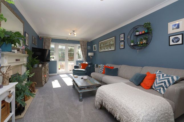 11, Thornton Close, Devon photo 2