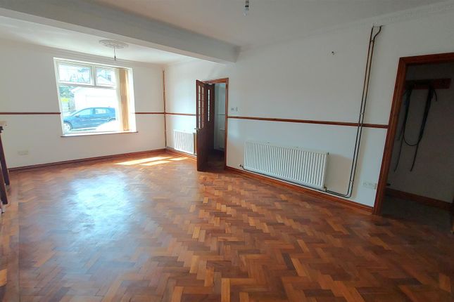 35, Maiden Street, Maesteg photo 4