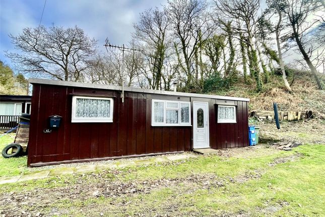 Thumbnail Mobile/park home for sale in Plas Panteidal, Aberdyfi, Gwynedd