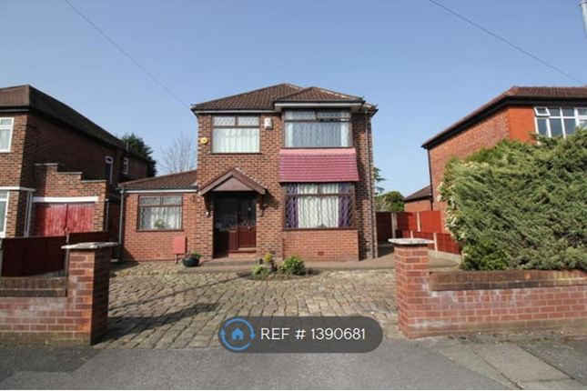3 bed detached house to rent in Blinco Road, Manchester M41
