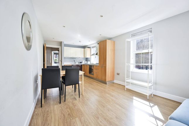 Thumbnail Flat to rent in Fulham High Street, Bishop's Park, London