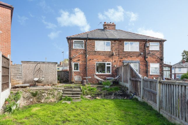76, Laxey Crescent, Leigh photo 3