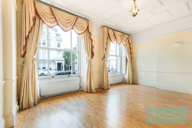Thumbnail Flat to rent in Queen's Gate Terrace, London