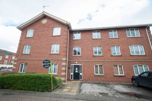 Thumbnail Flat to rent in Galleon Court, Victoria Dock, Hull