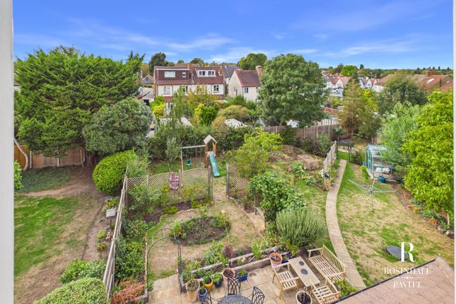 6 Taylor Road, Wallington photo 2