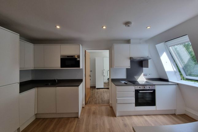 48, Hampden Road, London photo 3