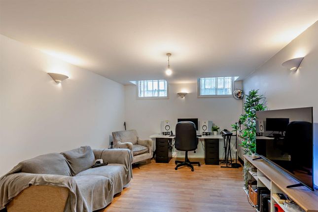 Flat for sale in Wimbledon Street, Leicester