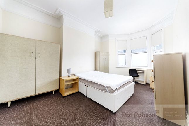 74, Kelvin Grove, Newcastle Upon Tyne photo 4