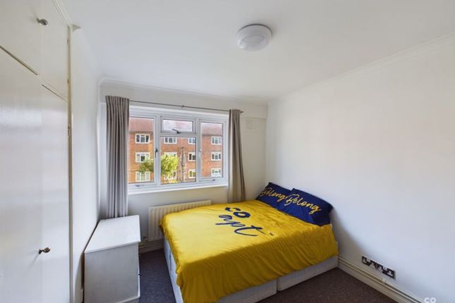2 Queensway, Brighton photo 3