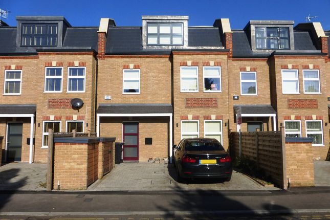 4-bed house on 62, Grafton Road, New Malden, £3,500/mo
