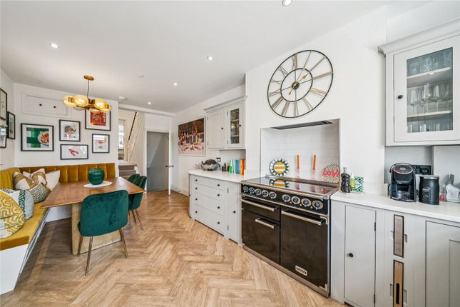 First Floor Flat, 80, Gayville Road, London photo 4