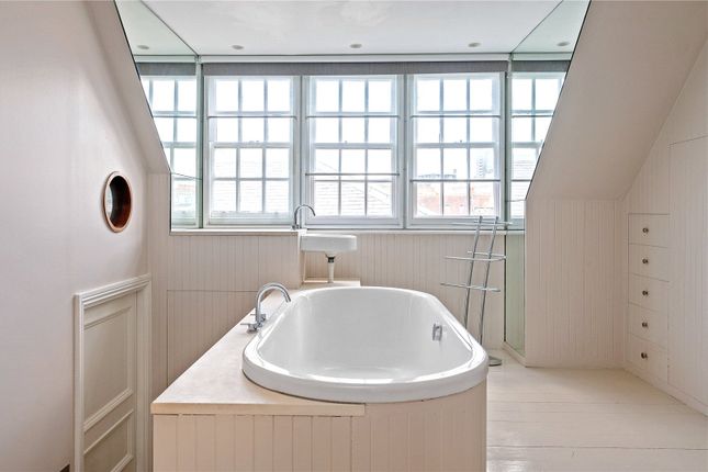 En Suite Bathroom