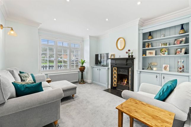 38, Coverts Road, Claygate photo 2