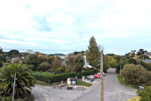 Block of flats for sale in 22710 Penvénan, Brittany, France