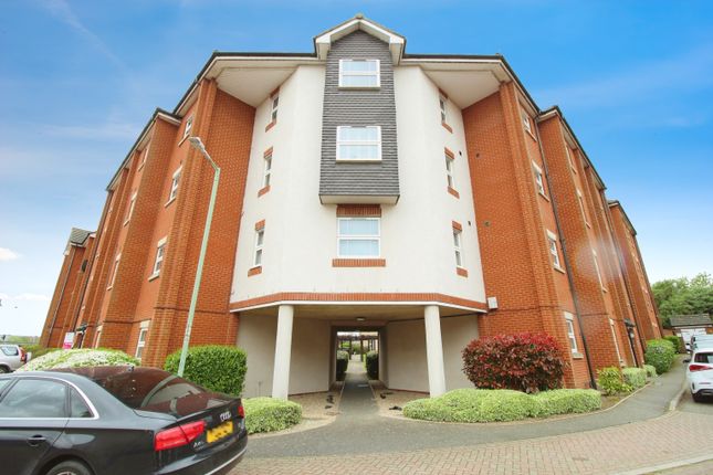 Thumbnail Flat to rent in Maltings Way, Bury St. Edmunds