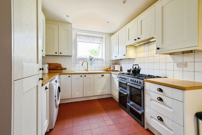 2, Outwood Road, Manchester photo 4
