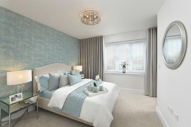 Thumbnail Flat for sale in The Boulevard, Horsham, West Sussex