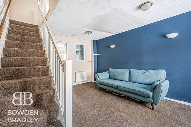 26 Torbitt Way, Newbury Park photo 4