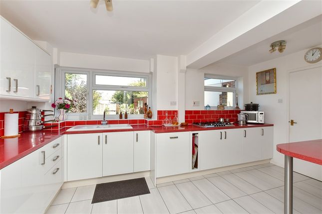 Maidstone Road, Gillingham photo 3