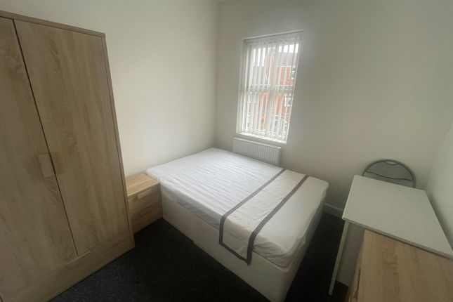 Room 3, 168, Earlsdon Avenue North, Coventry photo 3