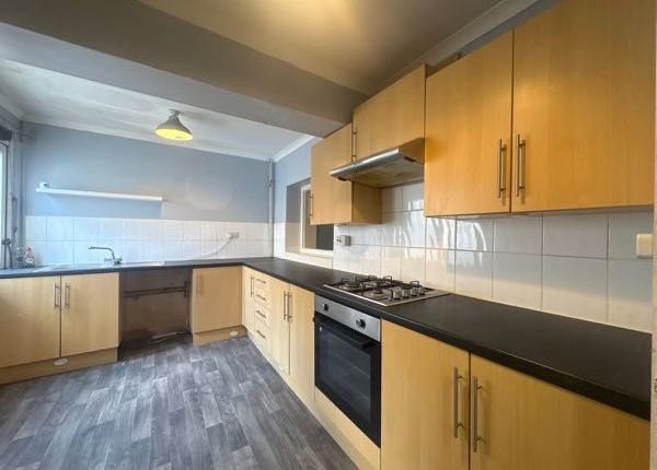3 Arthur Street, Tredegar photo 4