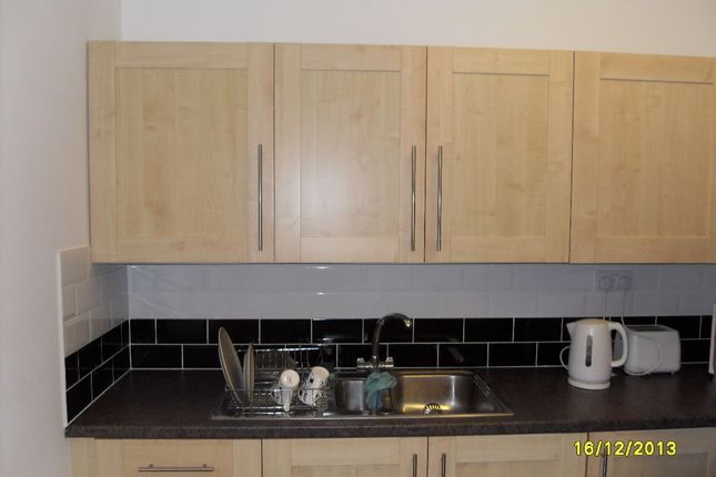 Terraced house to rent in Broomfield Road, Earlsdon, Coventry