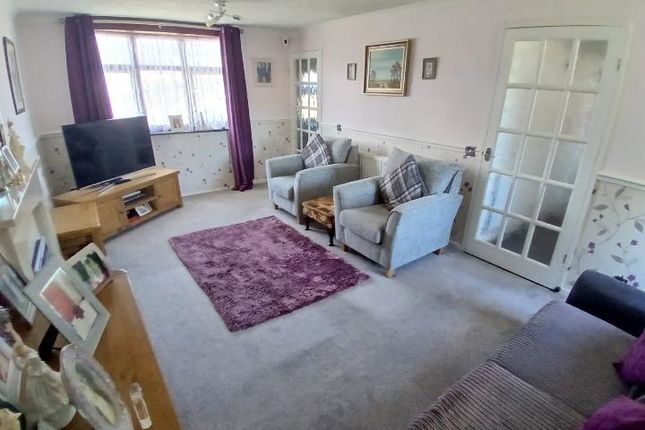 46, Faultlands Close, Nuneaton photo 4
